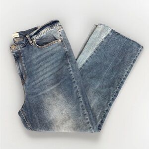 Loft Vintage Straight Jeans Women’s Size 32 / 14 Two Tone Leg And Raw Hem